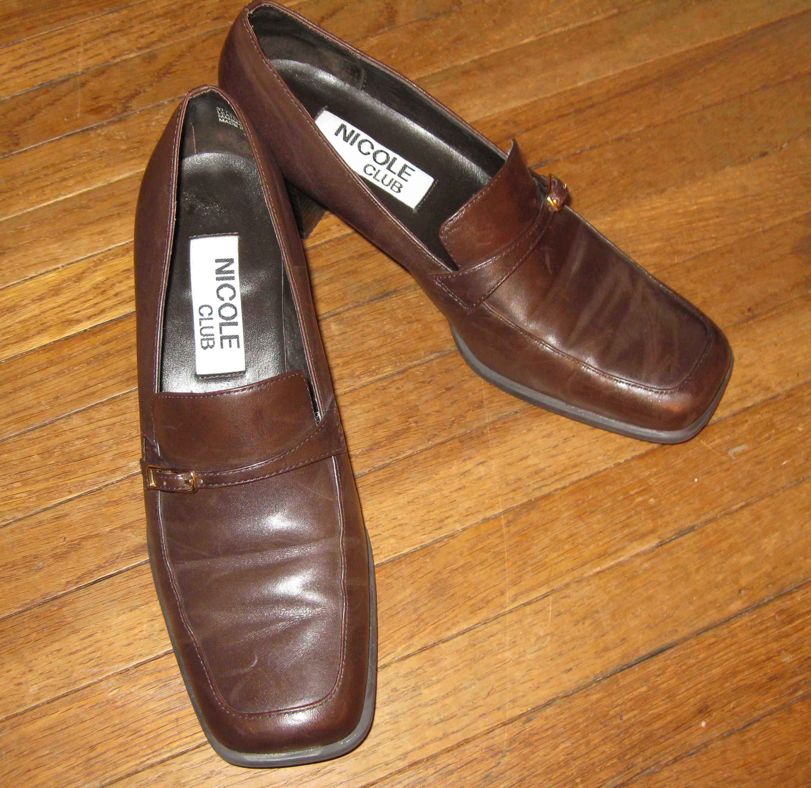 $6 shoes Better Brands consignment shop